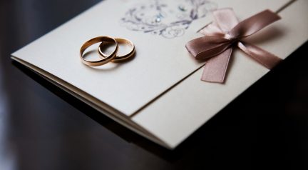 Einladungskarten für die goldene Hochzeit selbst gestalten